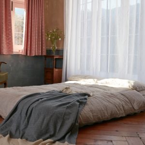 The Art of Mixing Luxury and Budget-Friendly Home Decor